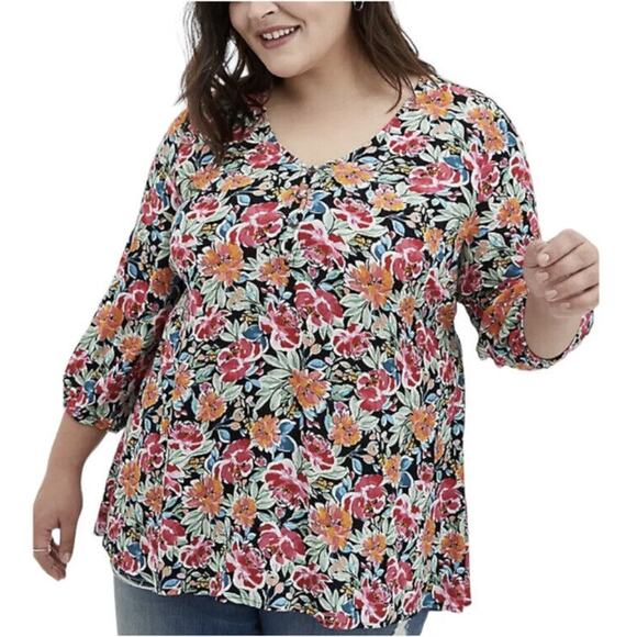 Torrid Black Floral Crinkle Gauze Hi-Low Tunic Blouse Womens 00 US Medium - Picture 1 of 8